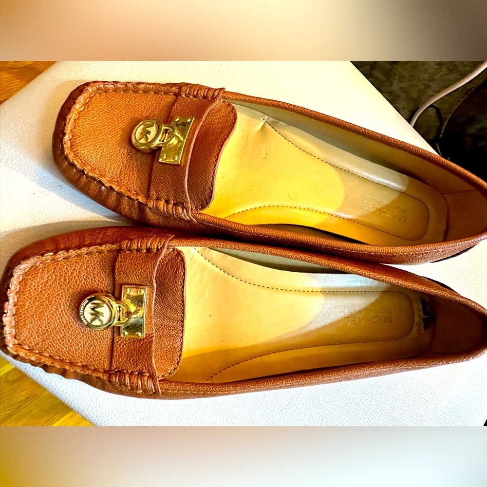 Mk loafers perfect for walking- worn once 🙏🏼they were gift .